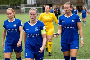 Åsane lever farlig med tanke på nedrykk, og trenger alle poengene de kan få. Denne helgen tar de imot bortesvake LSK Kvinner på Åsane Arena. Foto: Marius Simensen / Bildbyrån