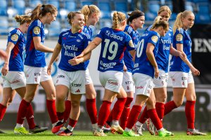 Vålerenga fortsetter å lede an i Toppserien. Foto: Vegard Grøtt / Bildbyrån