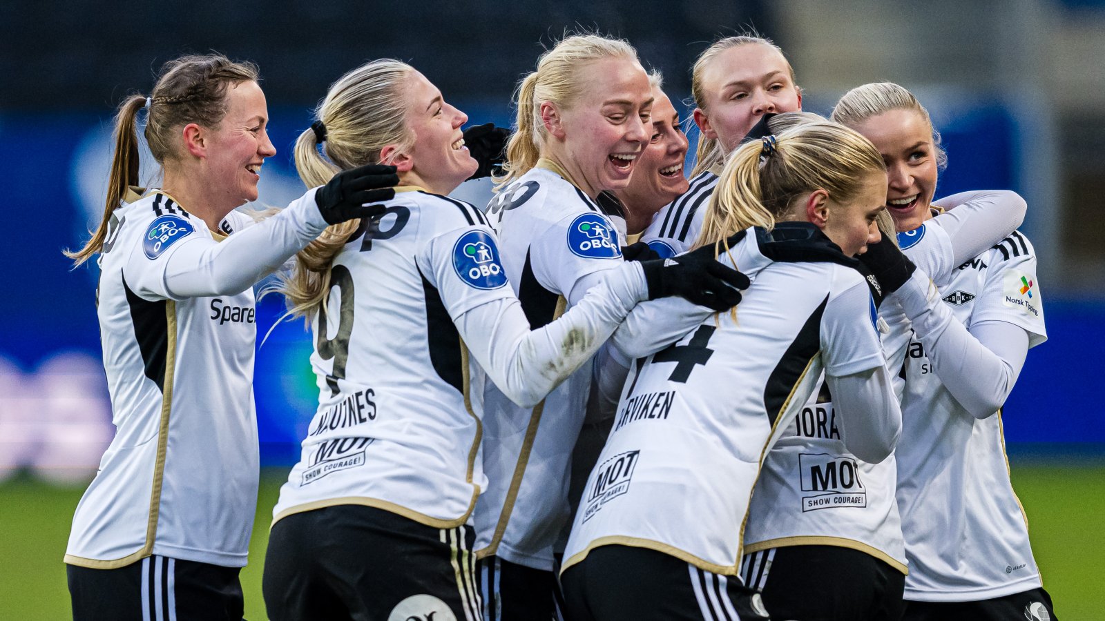Rosenborg leder serien etter tre kamper. Foto: Marius Simensen / Bildbyrån