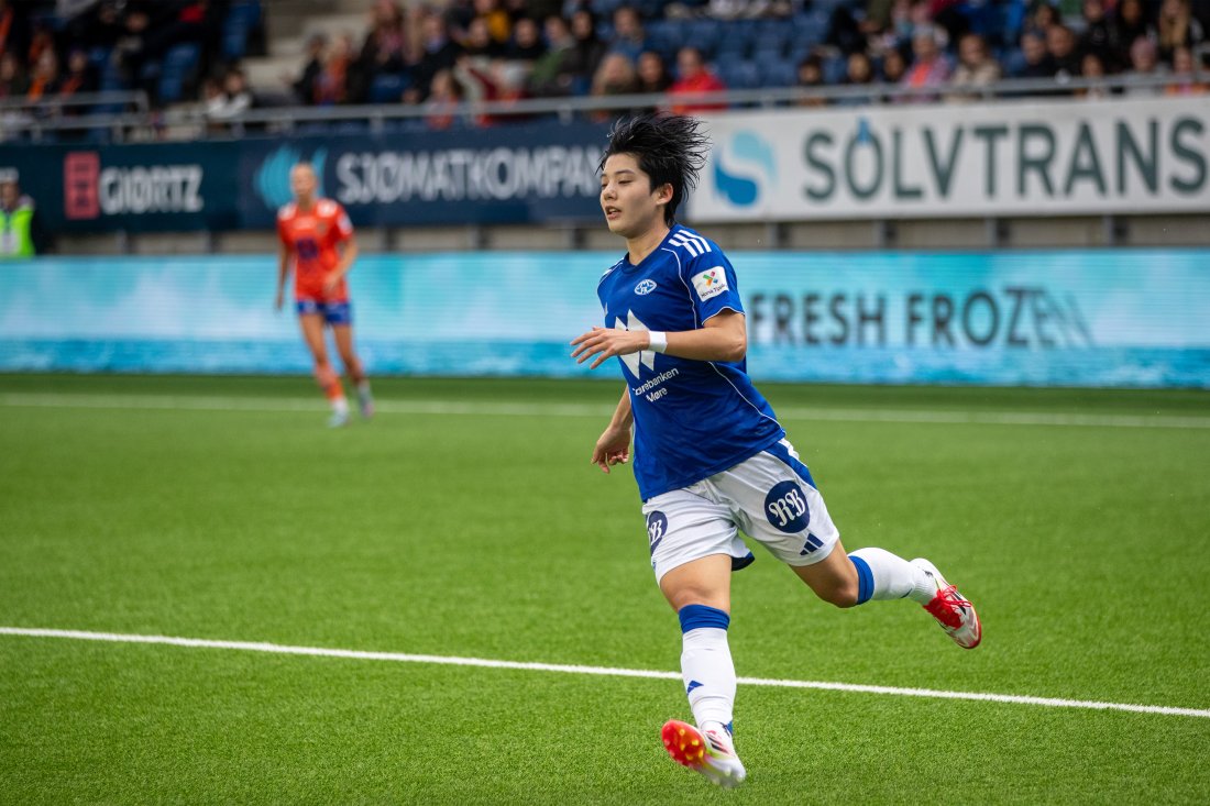 SPENNENDE: Yu-Gyeong Jeon strålte for Molde i hennes første sesong i klubben i fjor. Nå venter Toppserien for den sør-koreanske spissen. Foto: Odd Sindre Tonning / TFK