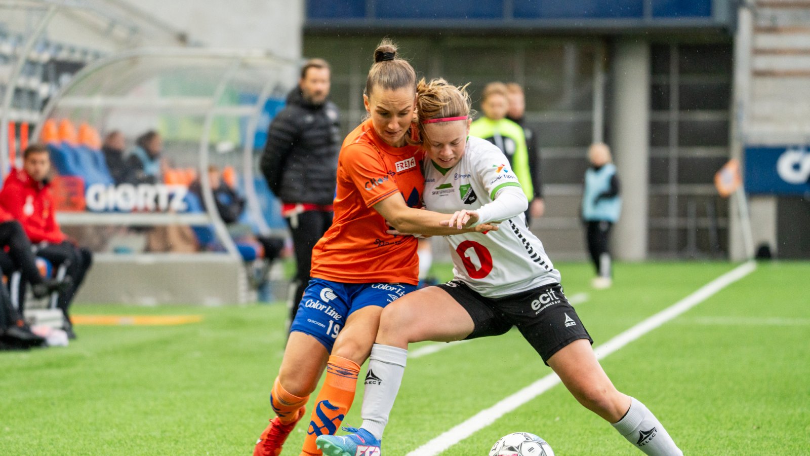 Det er duket for en ny tett duell mellom Hønefoss og AaFK Fortuna. Med seier kan førstnevnte sikre opprykket til Toppserien. Foto: Kristian Moe