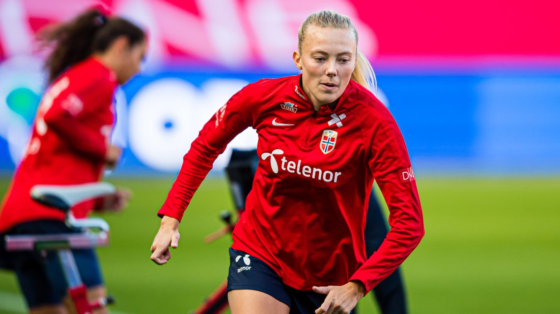 Synne Jensen på trening med landslaget.